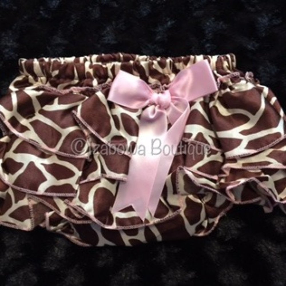 Giraffee Print Bloomers Accented with Pink - Ruffle Butt - Picture 1 of 1